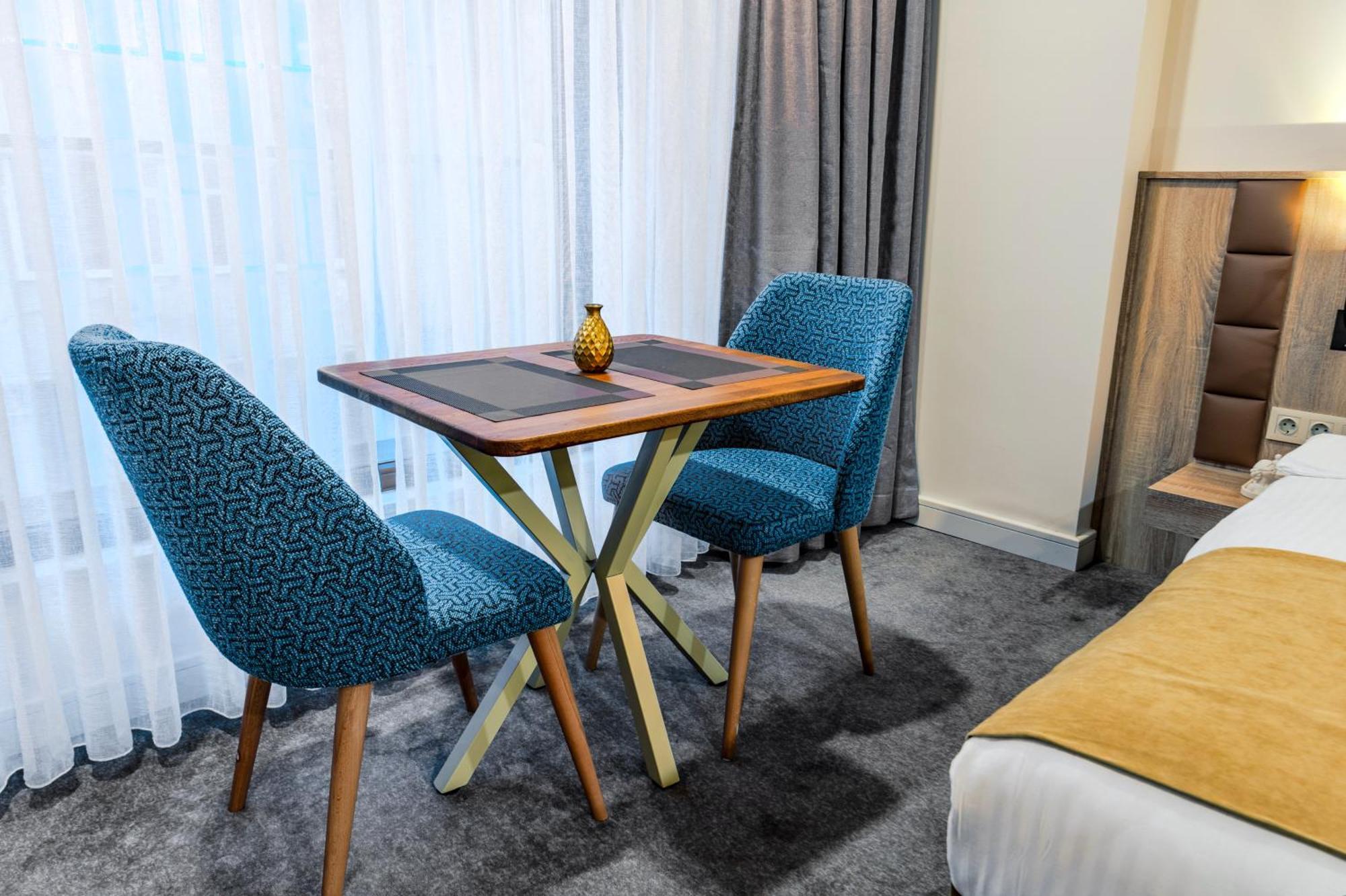 Roys Hotel & Suites Istanbul Eksteriør billede